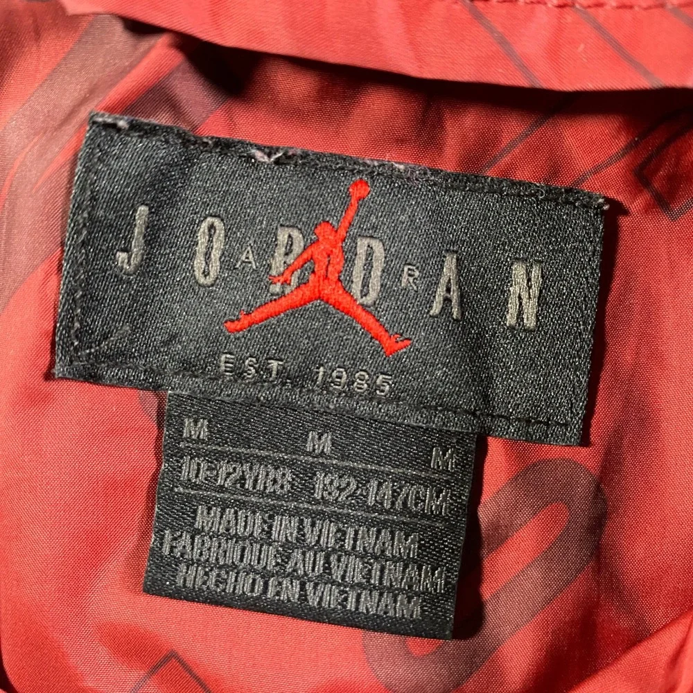 Kids‎ Jordan Hooded Windbreaker Jacket Red All Over Print Jumpman Size M 10-12